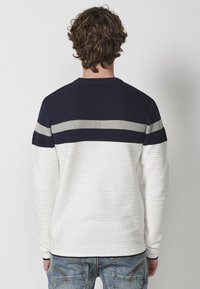 Koroshi Vesta - crudo   off white