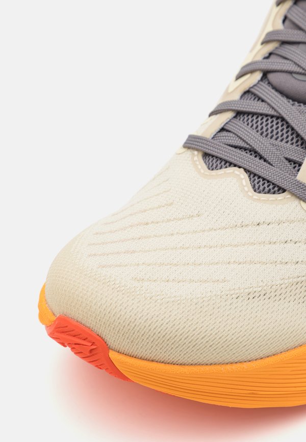 EXPERIENCE FLOW - Road running shoes - sand4