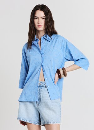 Button-down blouse - celeste