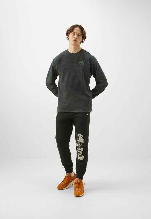 CLUB JOGGER PANT - Tracksuit bottoms4