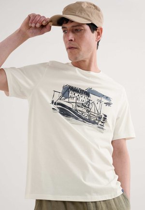 MIDWATCH - T-Shirt print - white newlyn boat chalk