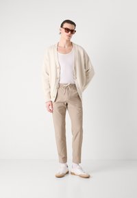 BOSS TAPERED - Trousers - light beige