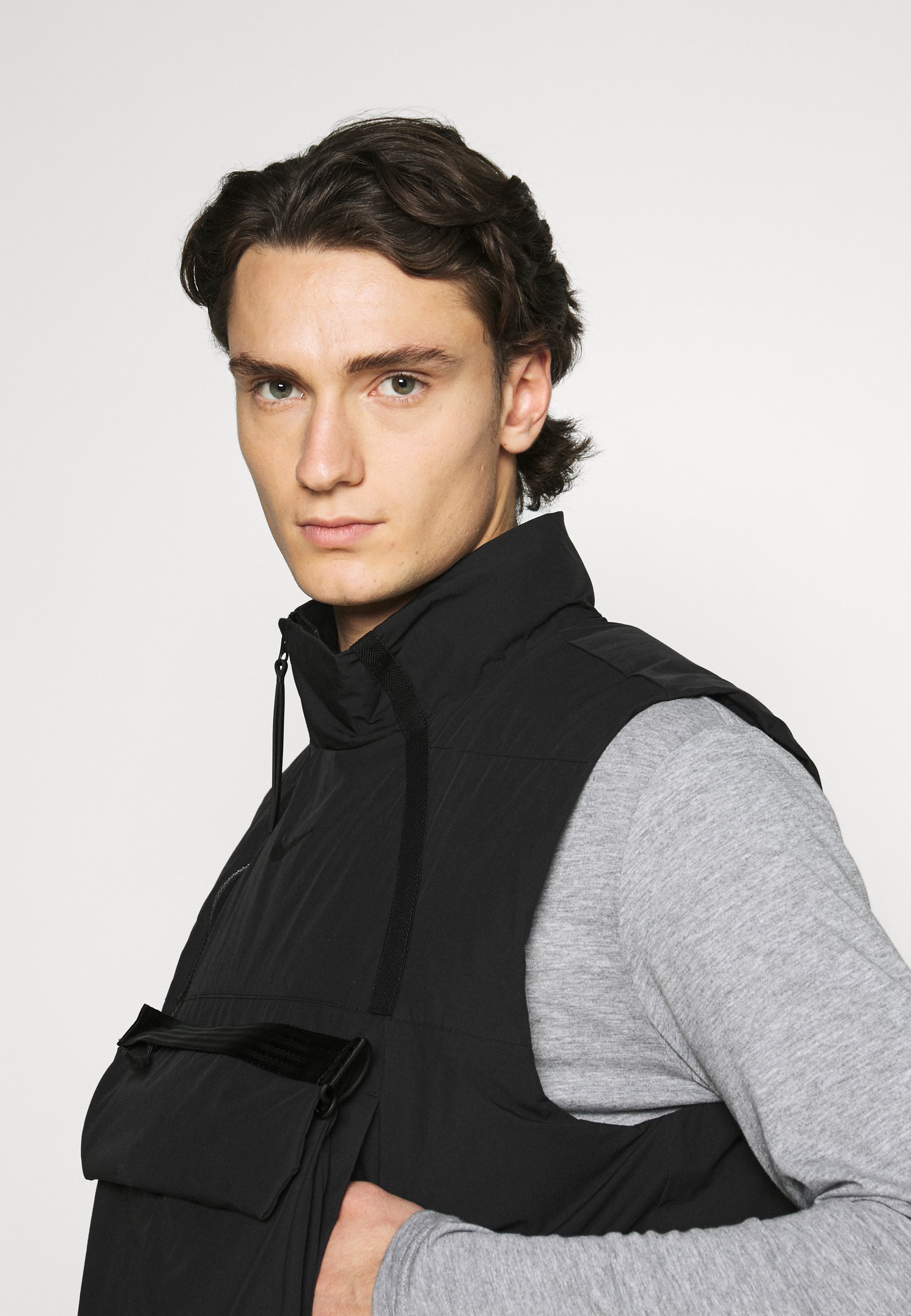 nike vest tech pack