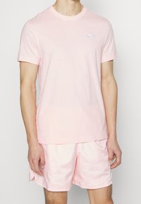 Nike Sportswear T-shirt - bas - pink