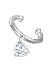 Silverring med en böjd design, prydd med en hängande hjärtformad klar sten som visar facetter och en polerad yta.