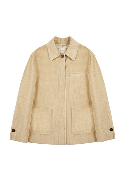 Giacca in corduroy beige con colletto, due tasche frontali e dettagli delle maniche abbottonati. Presenta una texture a righe verticali e una tasca sul petto.