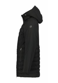 Zwart pufferjack met capuchon, ritssluiting, gestikte details en een logo-patch op de mouw. Soepele textuur en puffy ontwerp.