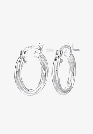 Orecchini a cerchio in argento con design intrecciato, finitura lucida e chiusura a scatto sicura. Misure non specificate.