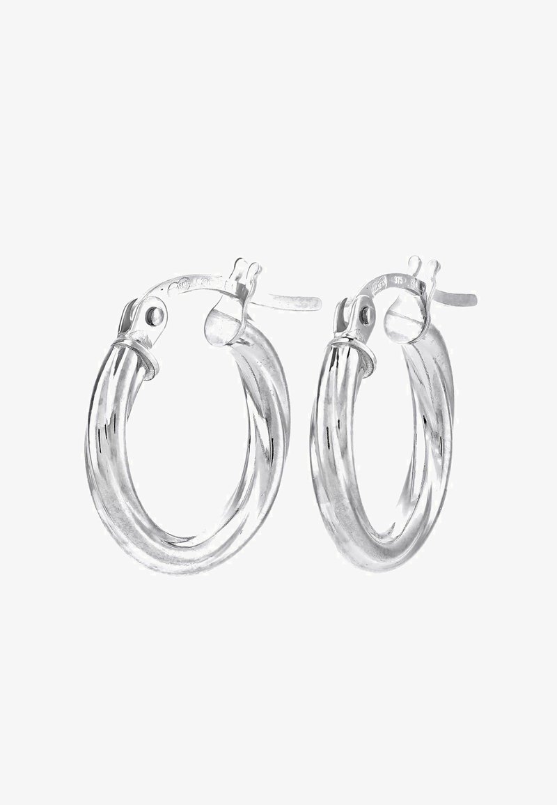 Pendientes de aro plateados con diseño retorcido, acabado pulido y cierre seguro. Medidas no especificadas.