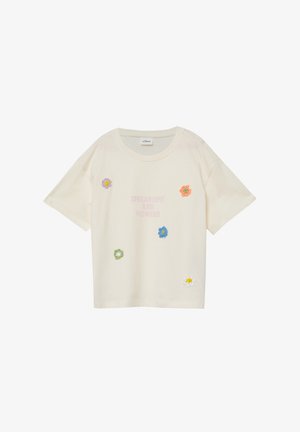 Crèmekleurig T-shirt met korte mouwen, geborduurde meerkleurige bloemen en vage tekst "SPREAD LOVE AND FLOWERS" op de voorkant.