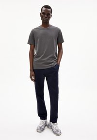 ARMEDANGELS JAAMES - Basic T-shirt - acid black