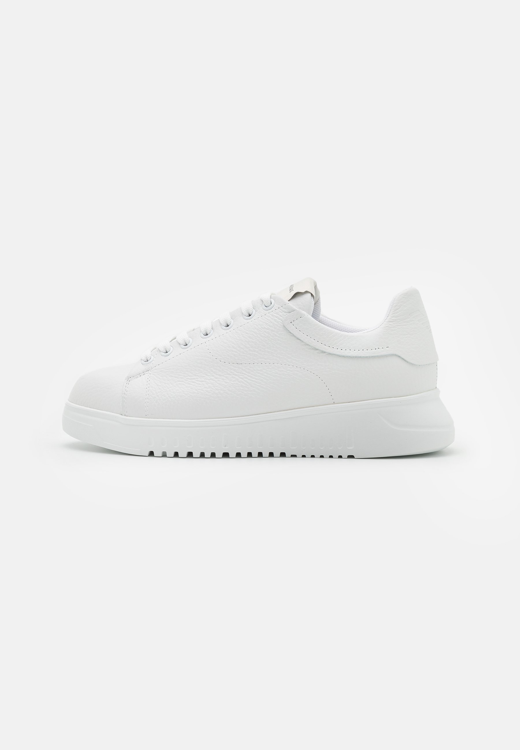 emporio armani trainers white