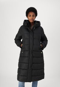 Barbour International LONGLINE BARRON PUFFER - Zimní kabát - black