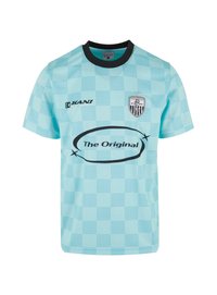 Gaiši zila šaha raksta sporta krekls ar melnu apkakli. Uz priekšpuses ir rakstīts "ORIGINAL" treknā melnā tekstā un redzams logotips. Izgatavots no viegla auduma.
