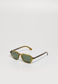 Unselected, transparent green