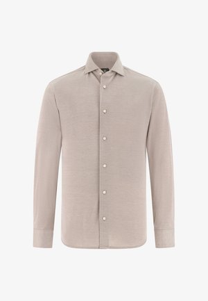 Beige overhemd met lange mouwen, knoopsluiting, standaardkraag en knoopmanchetten, getoond op een witte achtergrond.