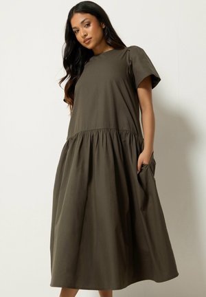 Pixie Girl, PETITE MAXI DRESSES. - Vapaa-ajan mekko - chocolate