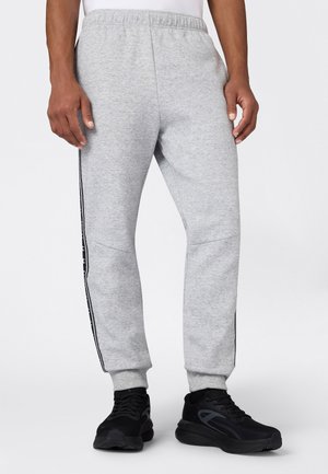 - Spodnie treningowe