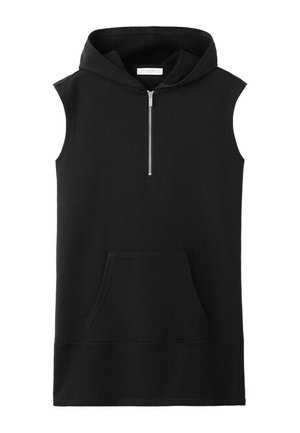 Hanorac negru fără mâneci, cu fermoar frontal până la jumătate și buzunar tip cangur la nivelul taliei.