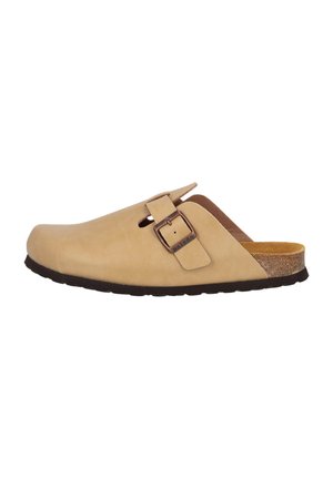 Beige Lederclogs mit runder Zehe, verstellbarem Schnallenriemen und braunem Korkfußbett. Flache Gummisohle mit strukturiertem Detail.