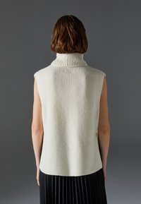 Zign Studio WOOL VEST - Džemperis - sand