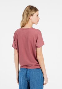Protest FRENS - T-shirt basic - deco pink