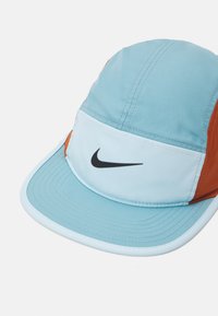 Nike Performance FLY UNISEX - Cap - denim turq/glacier blue/dark russet/black