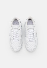 Filling Pieces Baskets basses - white