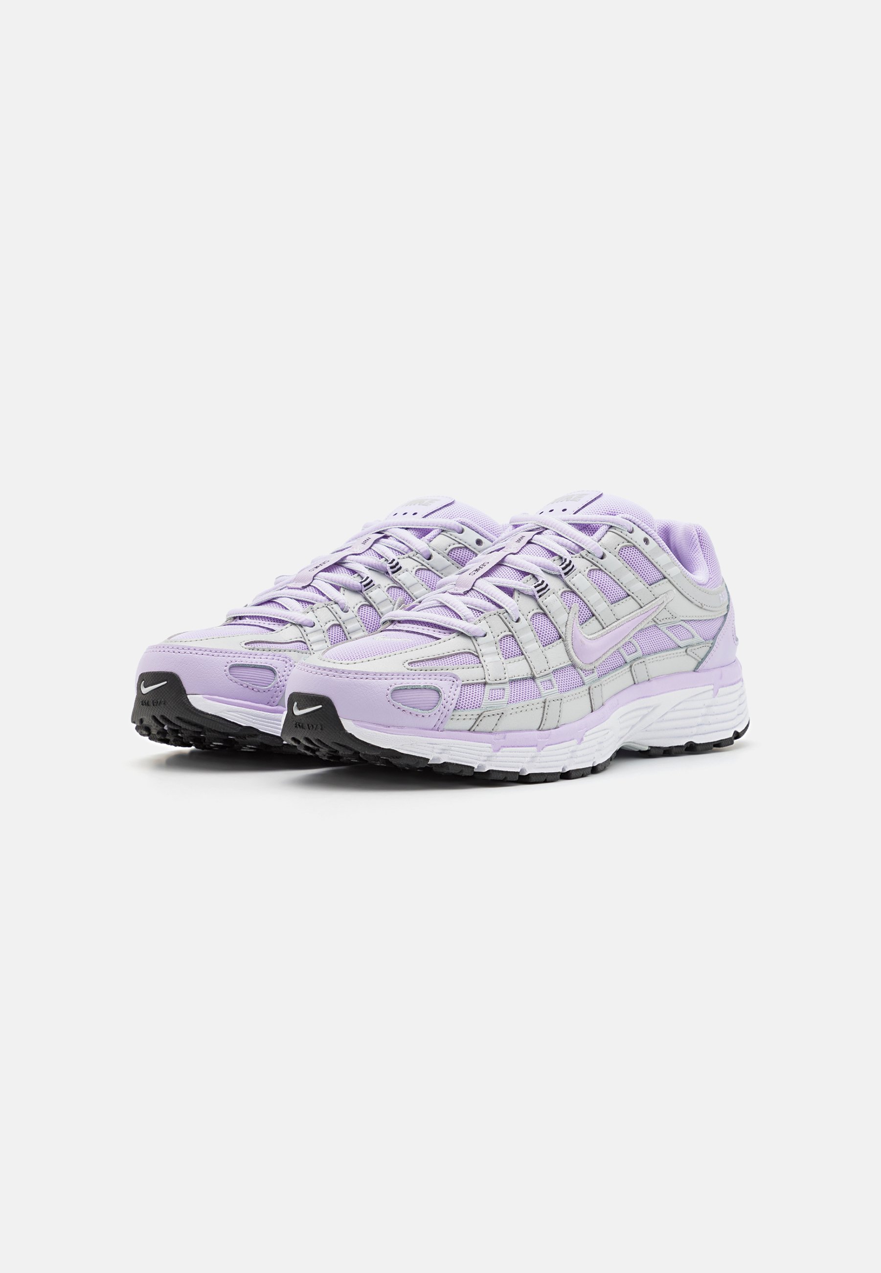 ★Nike★ P6000 W White llic Platinum Dark Charcoal City Nike P-6000 Shoes. Nike CA