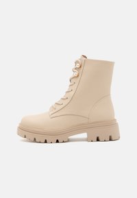 Botine cu platformă - off-white