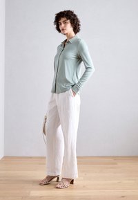 Marc O'Polo LONG SLEEVE COLLAR PLACKET - Skjortebluse - faded mint