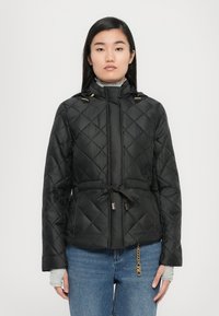 MICHAEL Michael Kors - ECO BELTED PUFFER - Veste mi-saison - black Image miniature 1