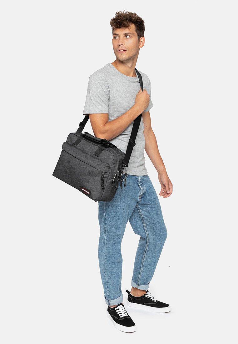 eastpak bartech black
