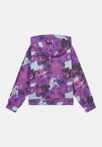 Felpa con cappuccio viola e verde acqua con motivo floreale, dotata di polsini e bordo elastici, e un cappuccio ampio. Tessuto liscio e leggero.