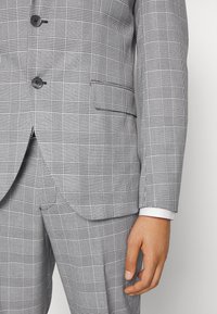 Selected Homme SLHMYLOLOGAN SUIT - Fato - grey melange/hounds check