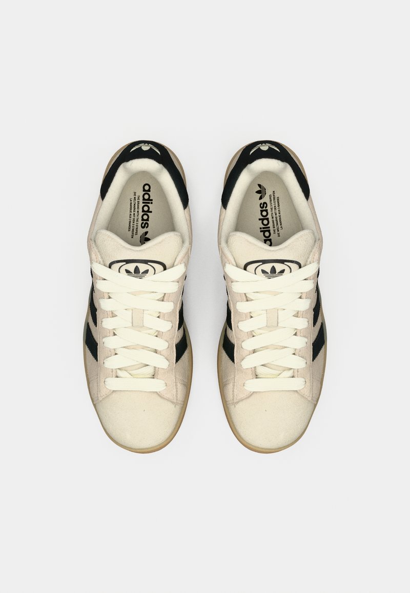 adidas gazelle silver green womens Adidas Campus 00s Crystal White main image 0