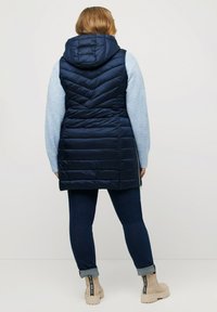 Ulla Popken Vesta - navy blue