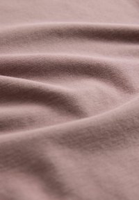 THE SET REGULAR FIT - 5 PACK SHORT SLEEVE FITTED CREW NECK - Základné tričko - slate grey dark pink pink cream grey marl