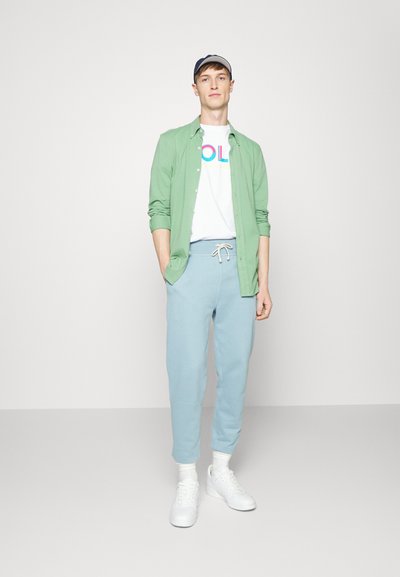 Polo Ralph Lauren FEATHERWEIGHT SHIRT - Camisa - outback green