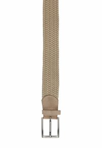 Geweven beige riem met een zilverkleurige metalen gesp, voorzien van leren accenten aan de punt en gesp. Gelaagde structuur met een gevlochten ontwerp.