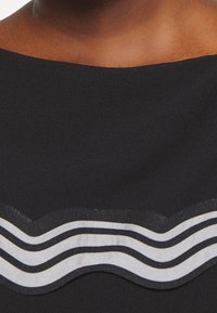 See by Chloé Vapaa-ajan mekko - black denim