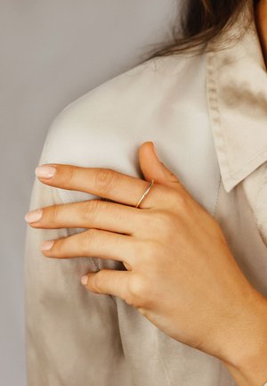 NANA KAY Ring - gelbgoldfarben