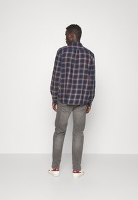 Wrangler POCKET SHIRT - Camicia - navy