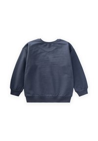 Felpa blu navy con maniche lunghe, polsini a coste e scollatura rotonda. Tessuto liscio e vita elastica alla base.