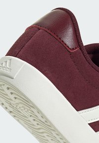 adidas Sportswear Baskets basses - shadow red off white cloud white