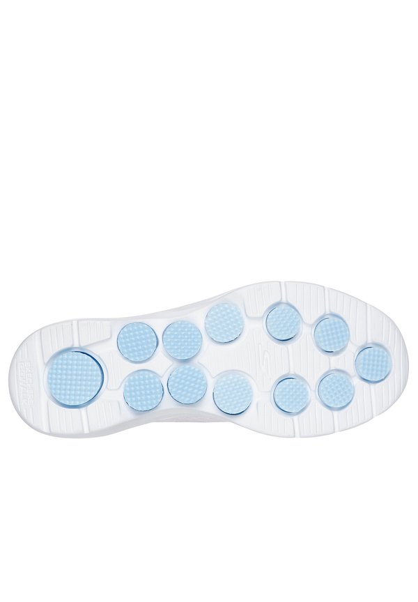 GO WALK 7 - Slip-ons4