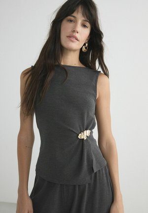 Next, REGULAR FIT - SLEEVELESS SLASH NECK HARDWARE TOP - Top - charcoal grey