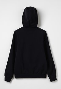 Felpa nera con cappuccio, dalla texture liscia, con polsini e orlo a costine. Presenta una cucitura centrale e una forma rilassata, adatta per l'abbigliamento casual.