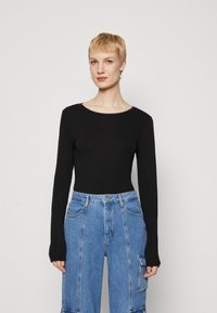 Gap Tall CREW - Pikkade varrukatega topp - black