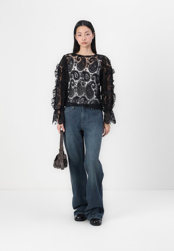 ONLHALLIE  - Blouse3